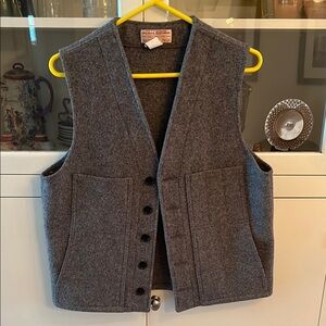 FILSON MEN’S GARMENT Gray Wool Vest 100% Virgin Wool Size 38